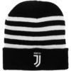 Čiapka Juventus s logom klubu čierno-biela
